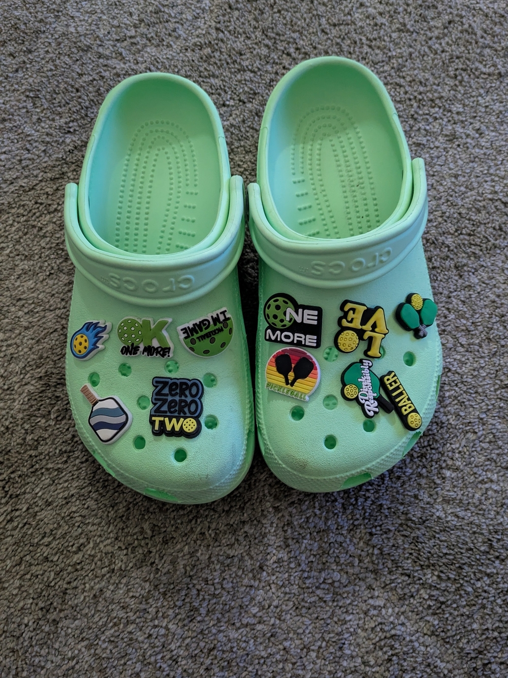 Crocs Classic Clogs Mint Green with Custom Pickleball Jibbitz Charms w7